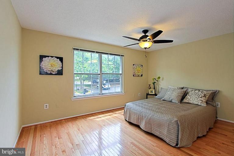 7739 Inversham Drive, Unit 182 Falls Church, VA 22042 - Photo 15 of 30 Master Bedroom