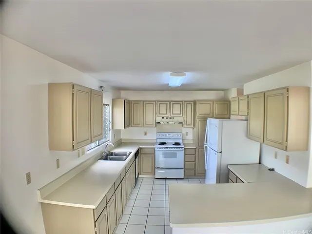 $3,200 | 99-532 Kapahulani Place, Aiea, HI 96701