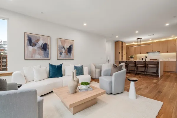 $1,795,000 | 58 Kent, Unit U301, Brookline, MA 02445