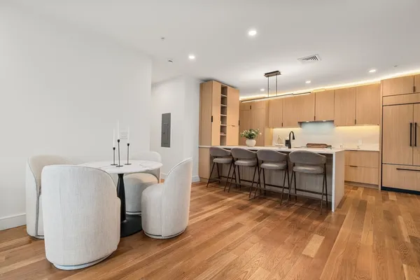 $1,795,000 | 58 Kent, Unit U301, Brookline, MA 02445