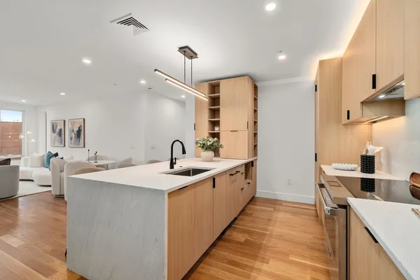 $1,795,000 | 58 Kent, Unit U301, Brookline, MA 02445