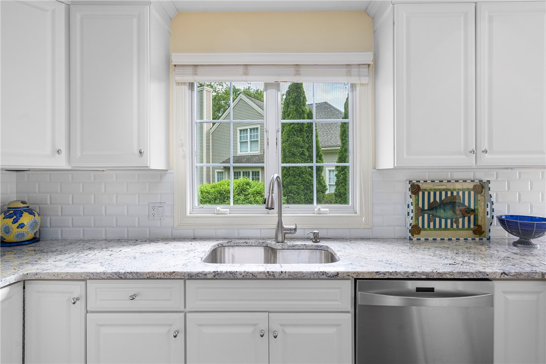 78 Channel View, Unit 3 Warwick, RI 02889 - Photo 20 of 47