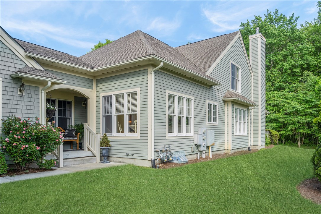 78 Channel View, Unit 3 Warwick, RI 02889 - Photo 2 of 47