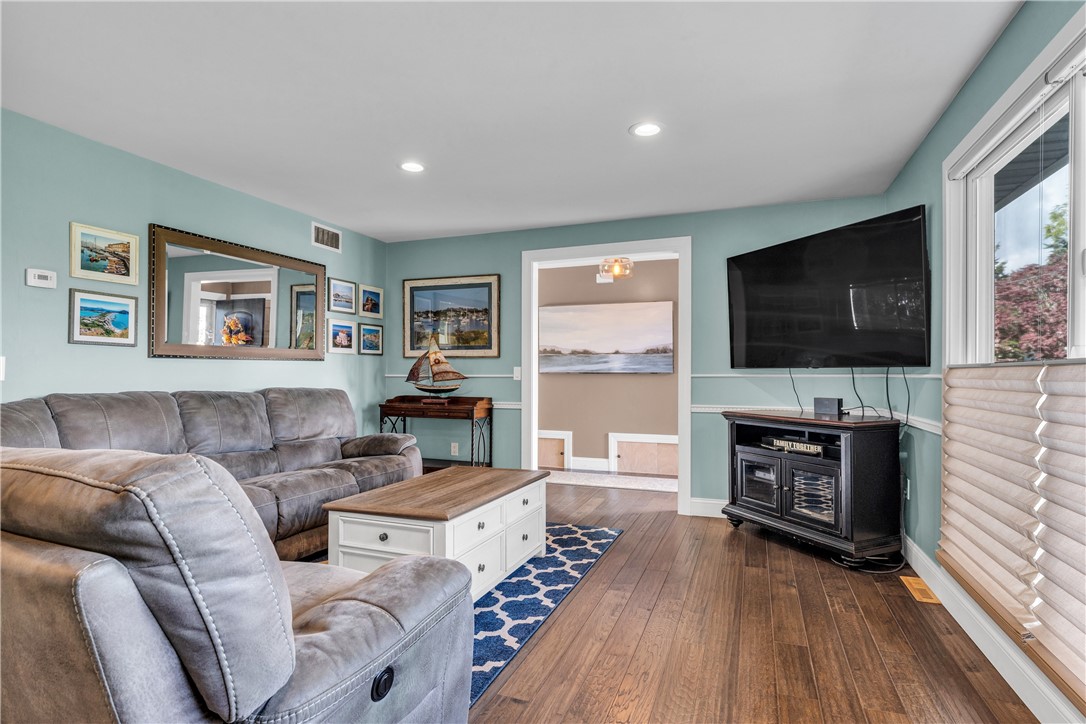 12 Pickering Drive Westerly, RI 02891 - Photo 21 of 47