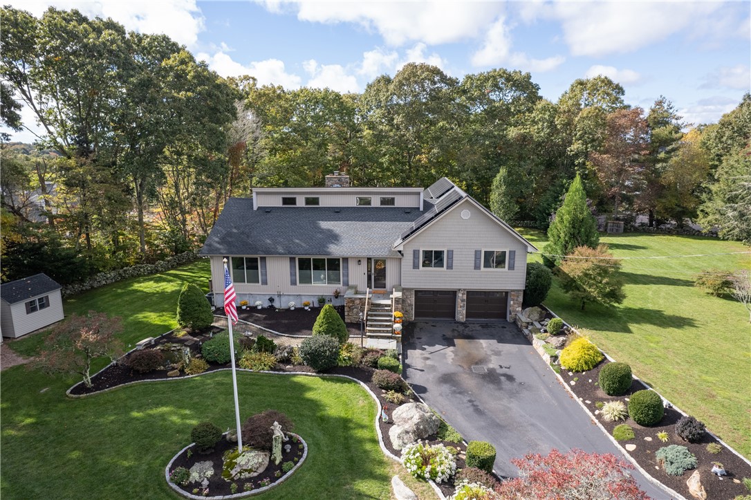 12 Pickering Drive Westerly, RI 02891 - Photo 3 of 47