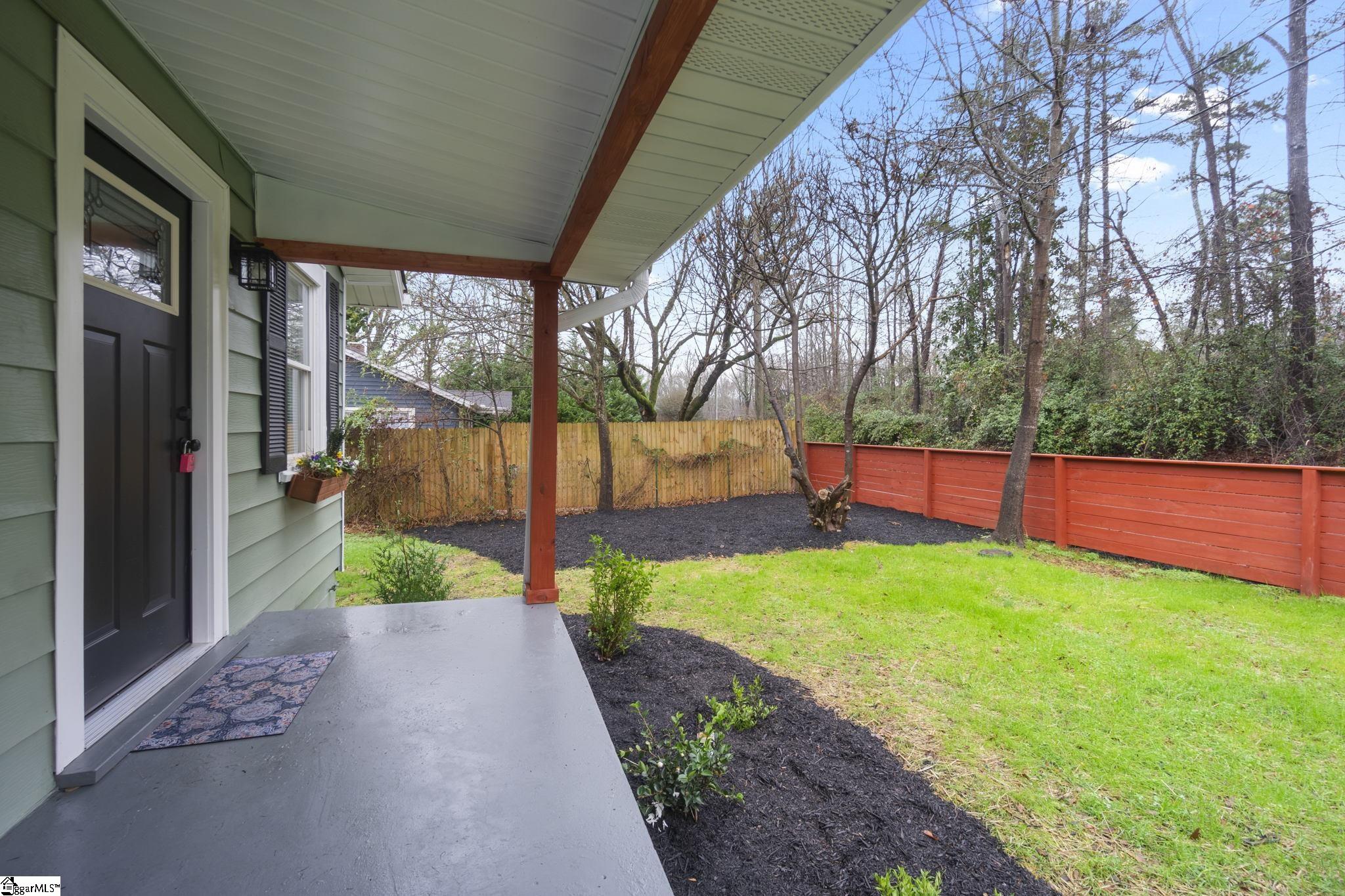 6 Hall Road Greenville, SC 29609 - Photo 3 of 25 Gallery Image 3