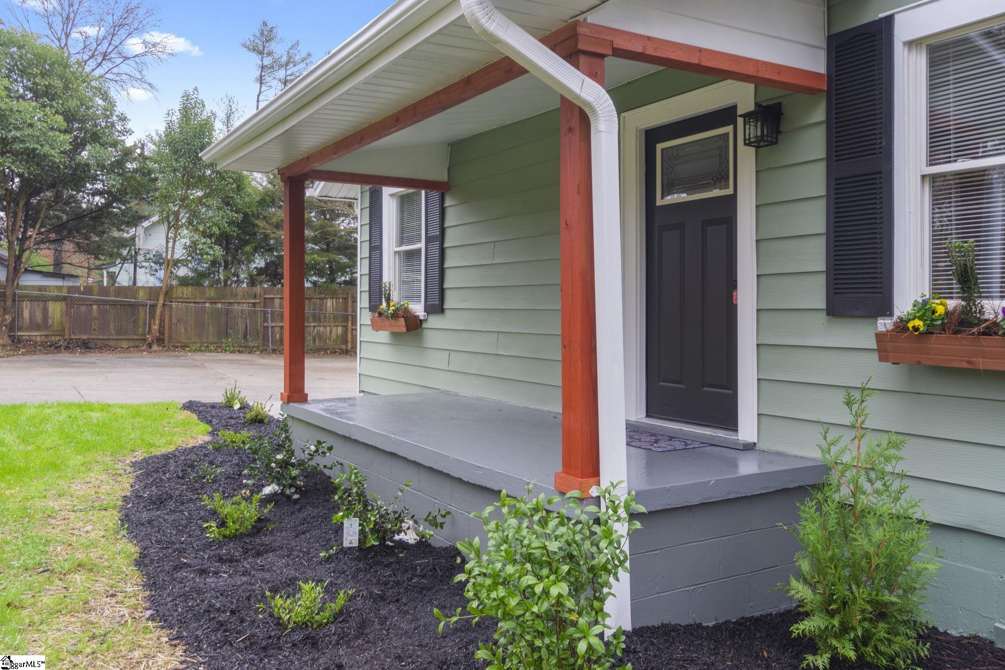 6 Hall Road Greenville, SC 29609 - Photo 21 of 25 Gallery Image 21