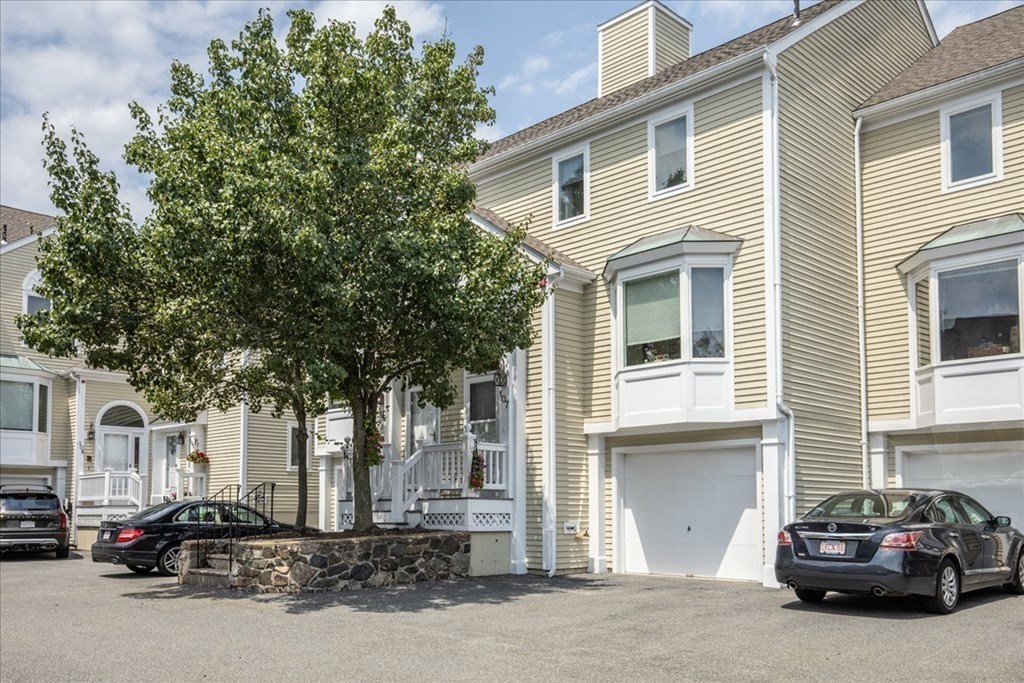 107 Abington Road, Unit 107 Danvers, MA 01923 - Photo 2 of 38 Gallery Image 2