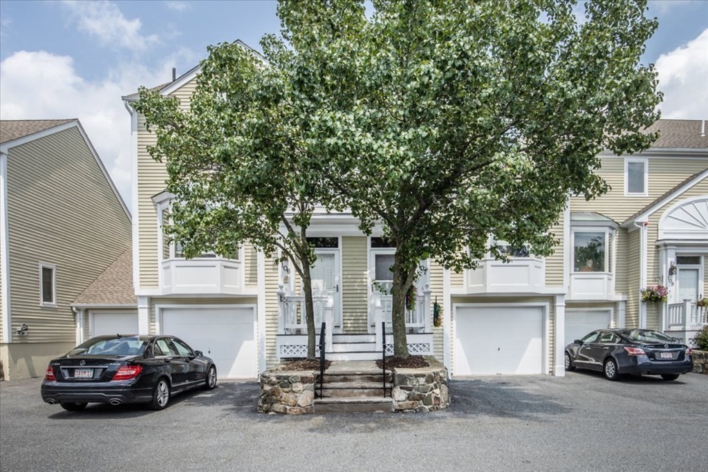 107 Abington Road, Unit 107 Danvers, MA 01923 - Photo 3 of 38 Gallery Image 3