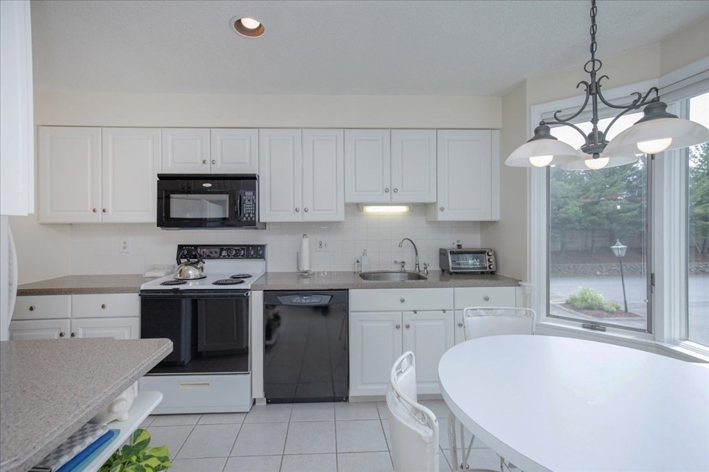 107 Abington Road, Unit 107 Danvers, MA 01923 - Photo 6 of 38 Gallery Image 6