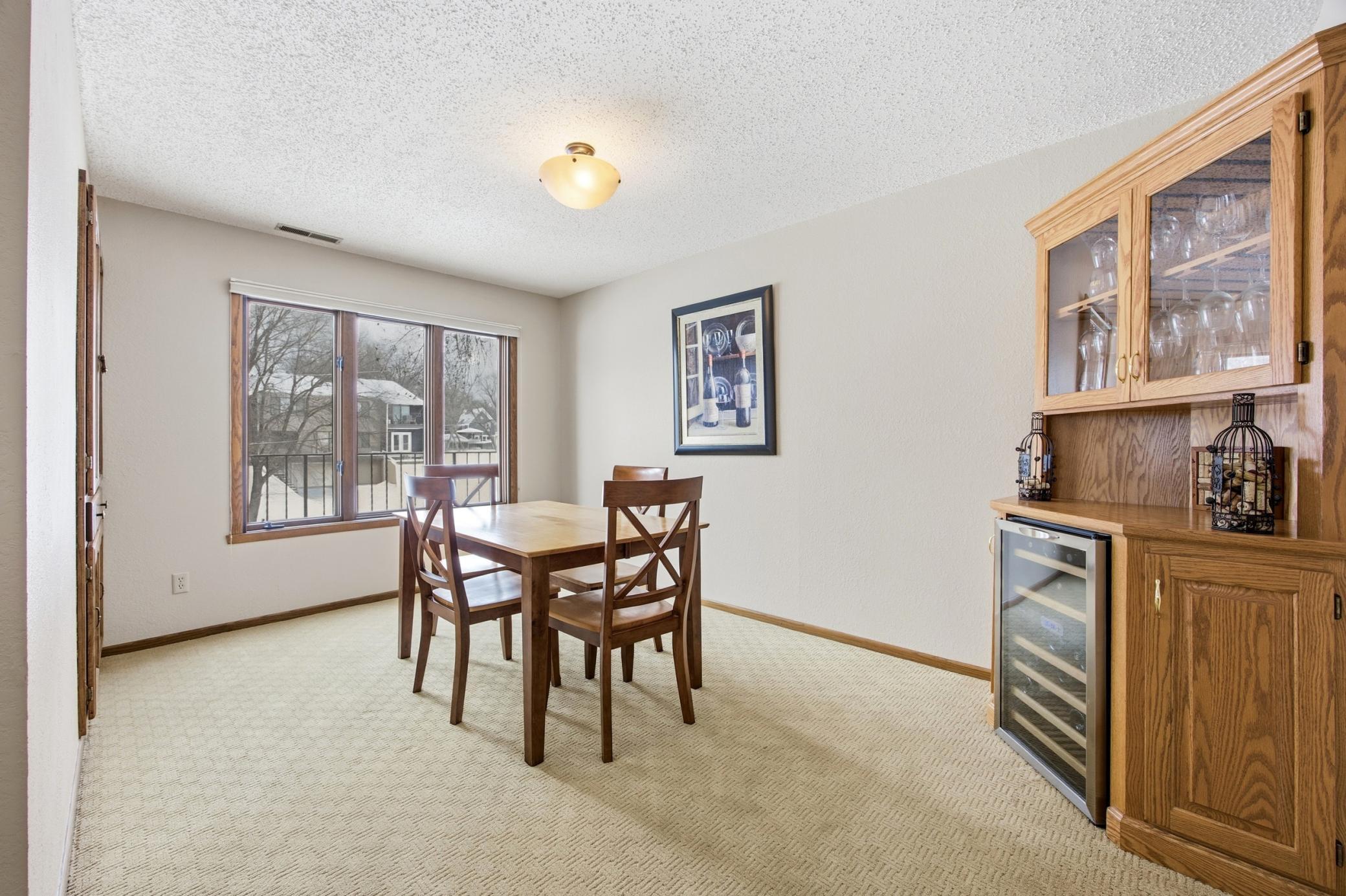 326 10th Avenue South, Unit 2 Fargo, ND 58103 - Photo 7 of 35