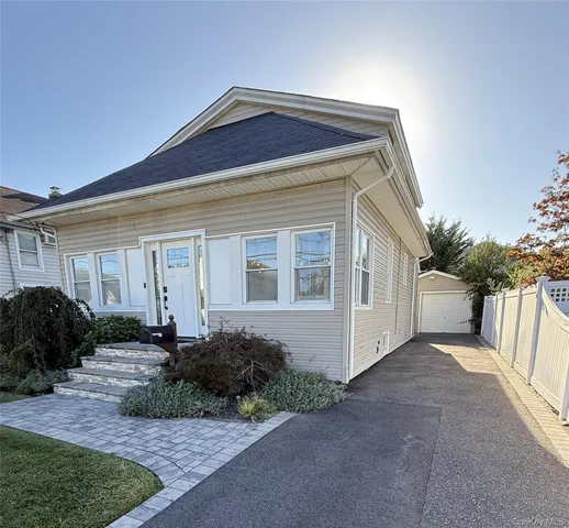 $3,800 | 18 1st Avenue, East Islip, NY 11730