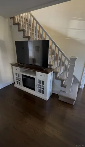 $3,800 | 18 1st Avenue, East Islip, NY 11730