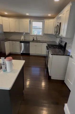 $3,800 | 18 1st Avenue, East Islip, NY 11730