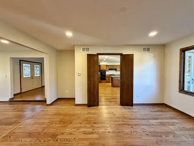 $4,500 | 6710 Wedgewood Lane, Willowbrook, IL 60527