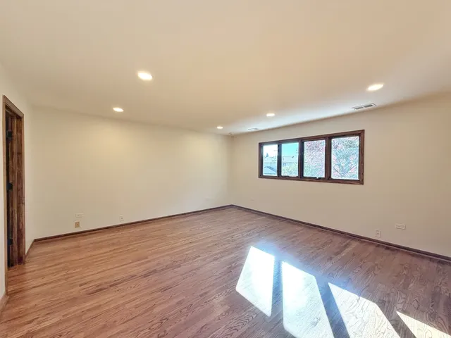 $4,500 | 6710 Wedgewood Lane, Willowbrook, IL 60527