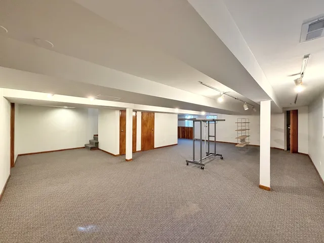 $4,500 | 6710 Wedgewood Lane, Willowbrook, IL 60527