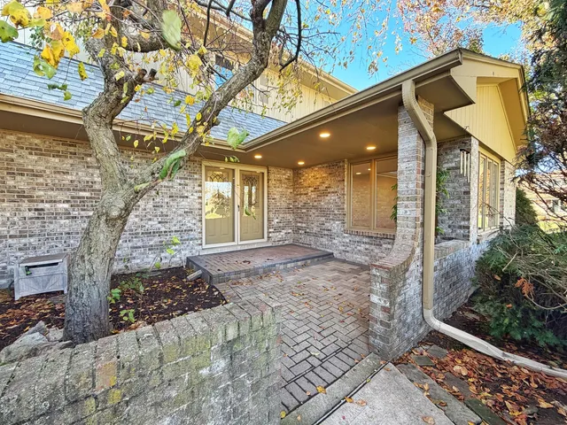 $4,500 | 6710 Wedgewood Lane, Willowbrook, IL 60527