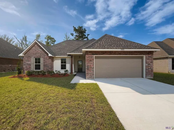 $265,875 | 23212 Kudu Trl Drive, Denham Springs, LA 70726