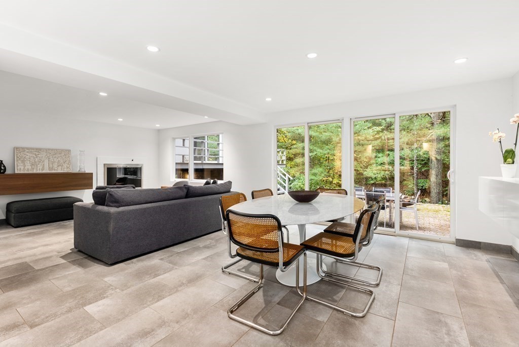 132 Woodridge Road Wayland, MA 01778 - Photo 16 of 42