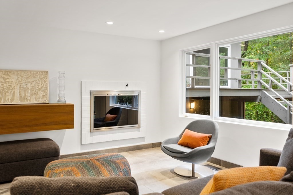 132 Woodridge Road Wayland, MA 01778 - Photo 18 of 42