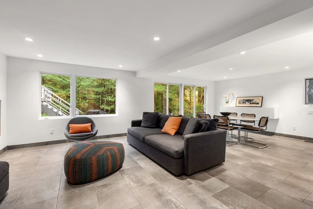 132 Woodridge Road Wayland, MA 01778 - Photo 20 of 42