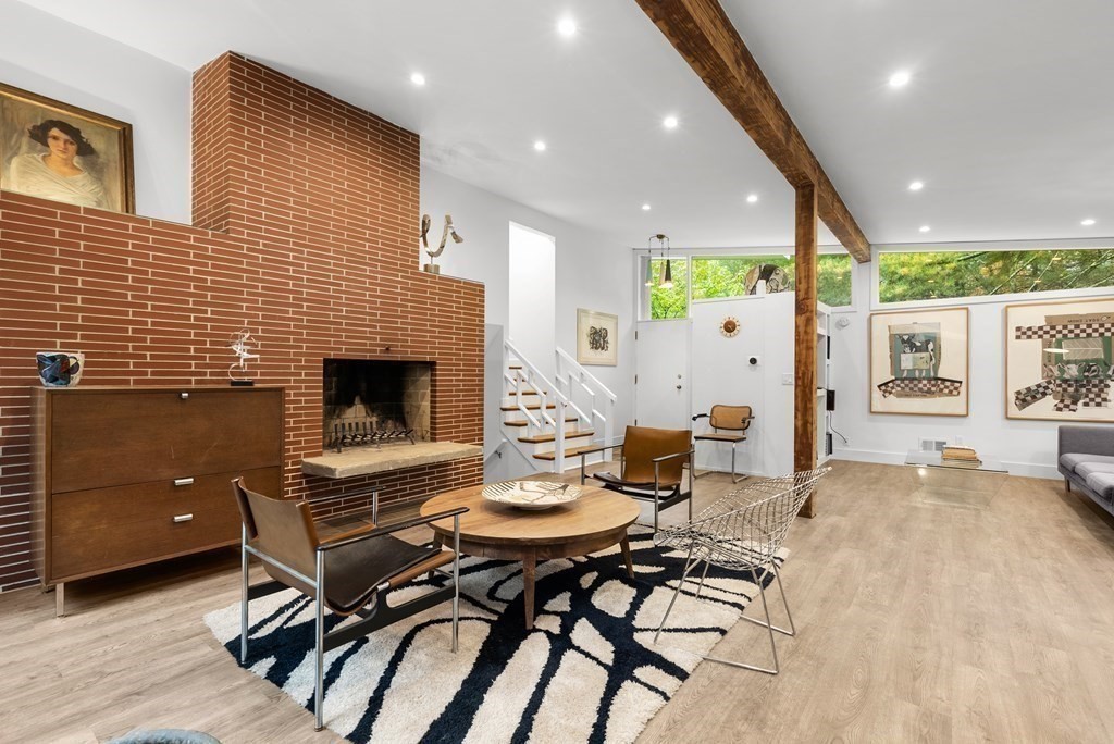 132 Woodridge Road Wayland, MA 01778 - Photo 5 of 42