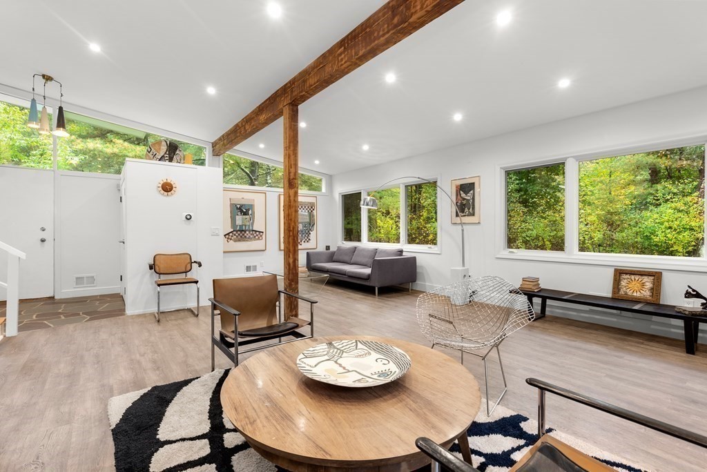 132 Woodridge Road Wayland, MA 01778 - Photo 8 of 42