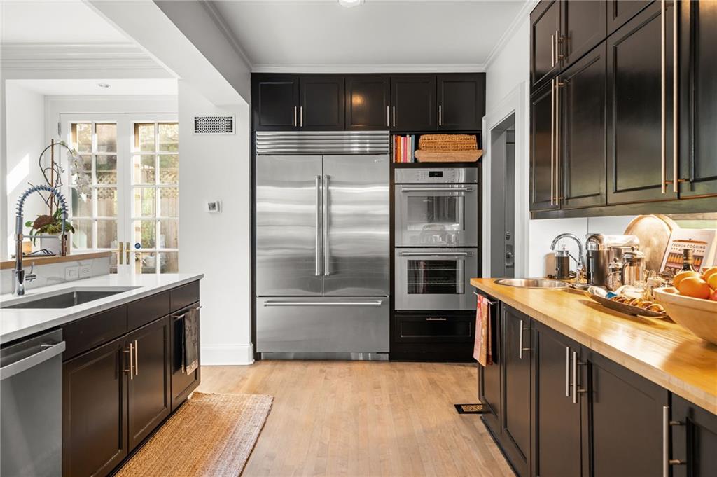 43 28th Street Northwest Atlanta, GA 30309 - Photo 12 of 59