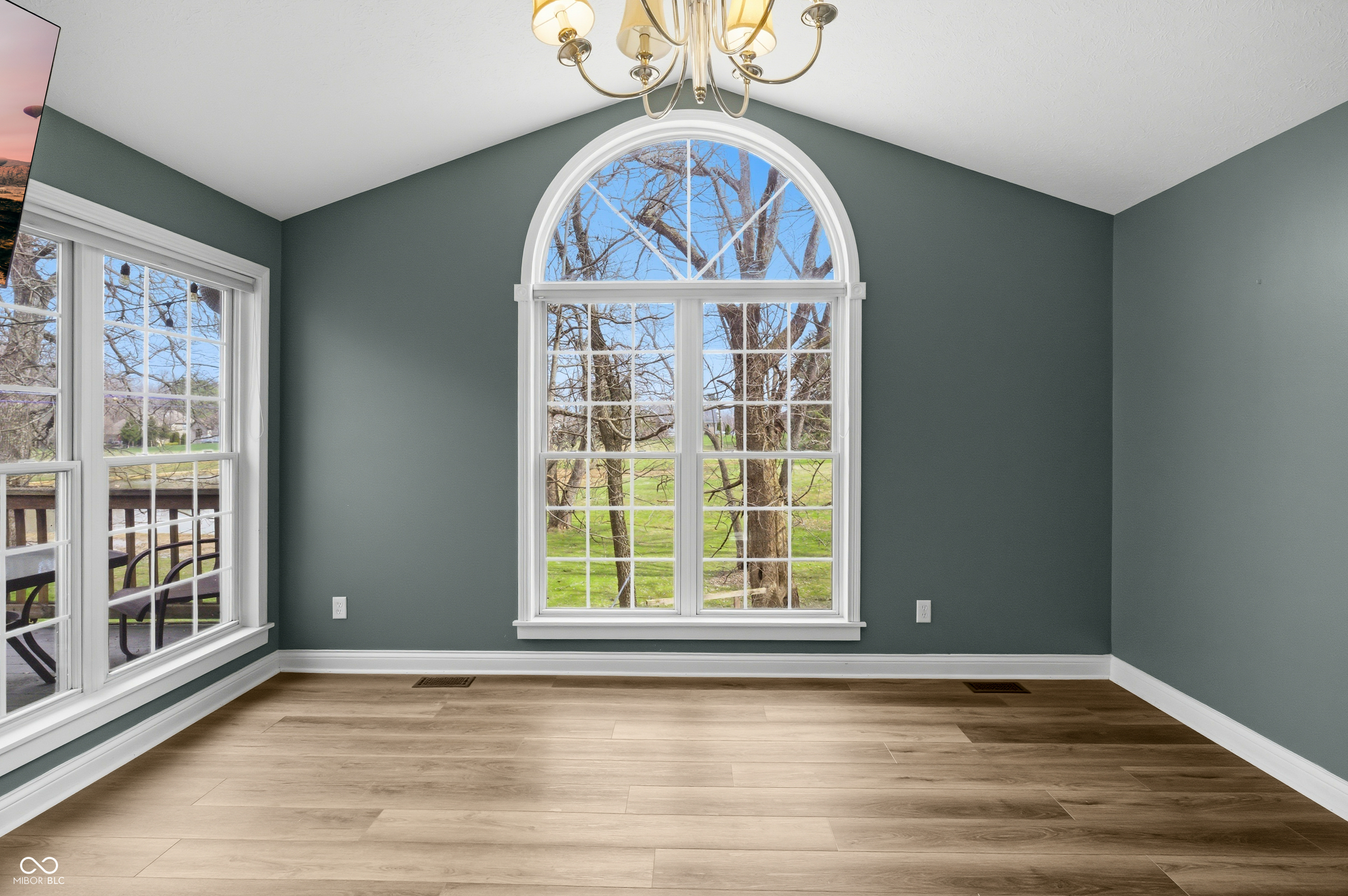 4565 West Carr Hill Road Columbus, IN 47201 - Photo 20 of 55 Gallery Image 20