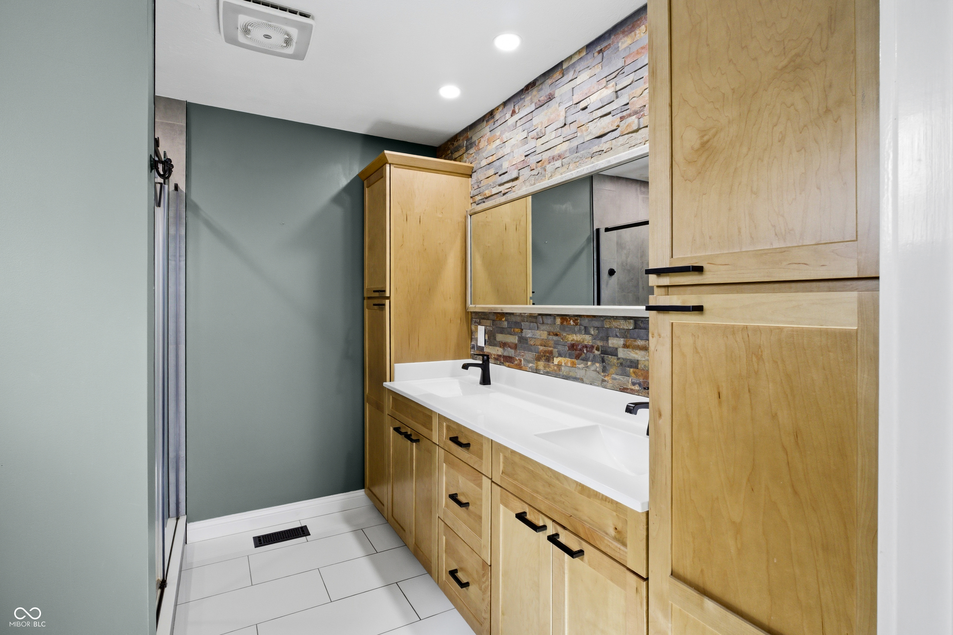 4565 West Carr Hill Road Columbus, IN 47201 - Photo 23 of 55 Gallery Image 23