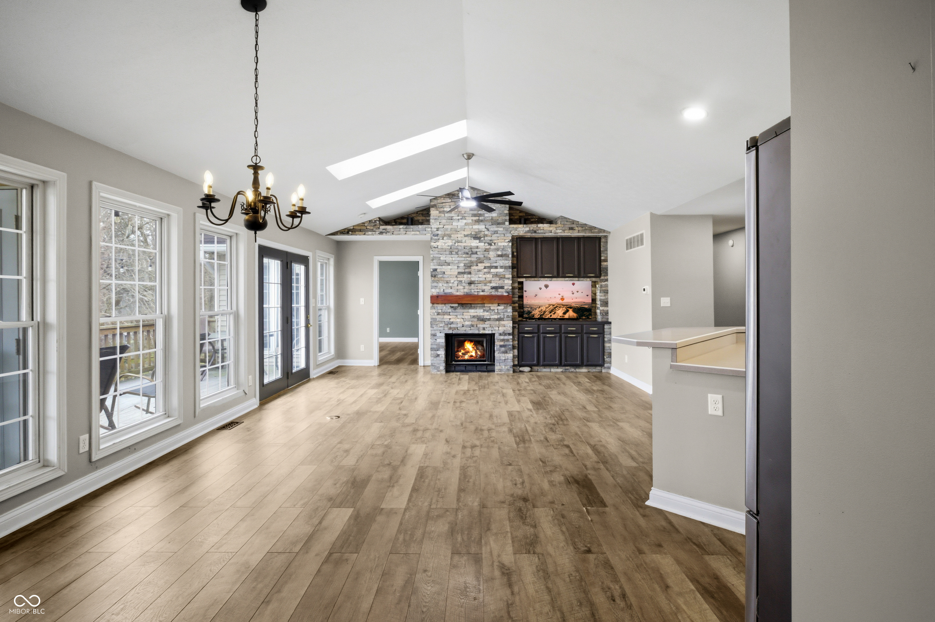 4565 West Carr Hill Road Columbus, IN 47201 - Photo 6 of 55 Gallery Image 6