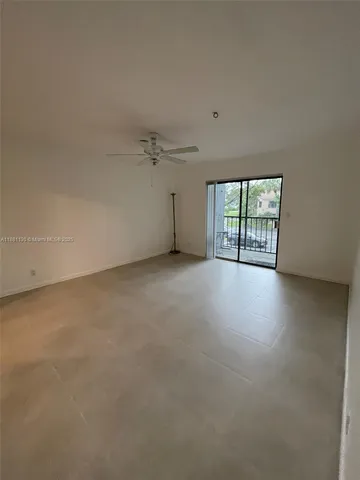 $3,000 | 2718 South University Drive, Unit 17C, Davie, FL 33328