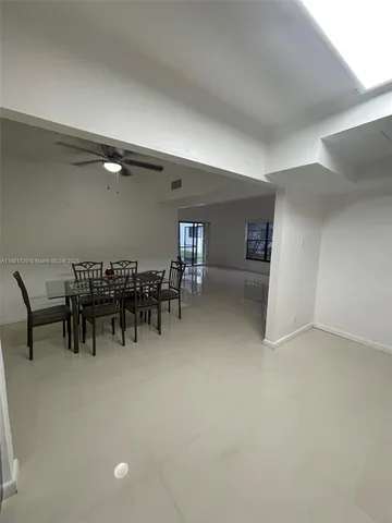 $3,000 | 2718 South University Drive, Unit 17C, Davie, FL 33328