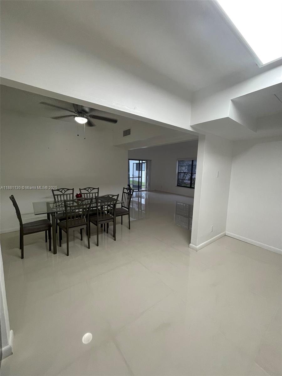 2718 South University Drive, Unit 17C Davie, FL 33328 - Photo 2 of 26