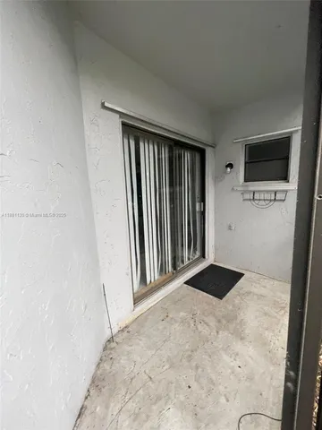 $3,000 | 2718 South University Drive, Unit 17C, Davie, FL 33328