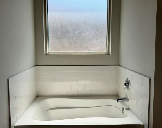 $1,800 | 723 East 17th Street, Wolfforth, TX 79382