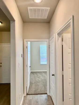 $1,800 | 723 East 17th Street, Wolfforth, TX 79382
