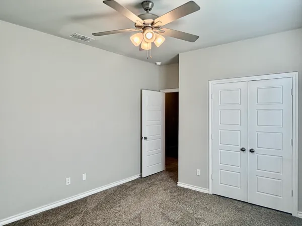 $1,800 | 723 East 17th Street, Wolfforth, TX 79382