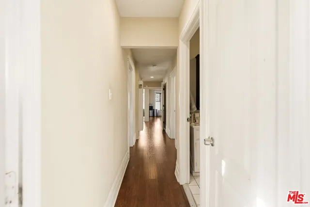 $1,168,800 | 2712 Kenwood Avenue, Los Angeles, CA 90007