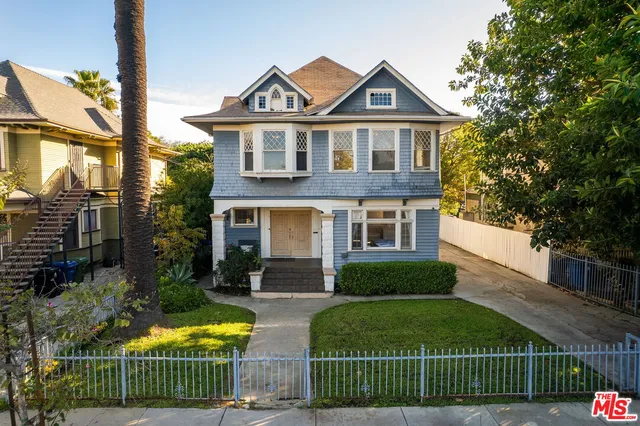$1,168,800 | 2712 Kenwood Avenue, Los Angeles, CA 90007