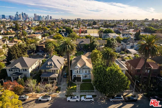 $1,168,800 | 2712 Kenwood Avenue, Los Angeles, CA 90007