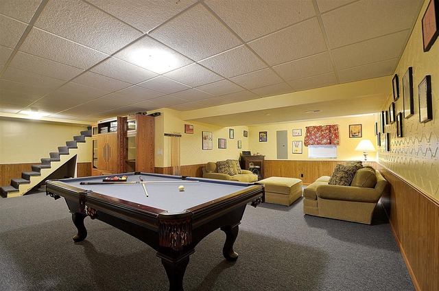 1616 South Tyler Road St. Charles, IL 60174 - Photo 20 of 25 a room with furniture pool table and flat screen tv