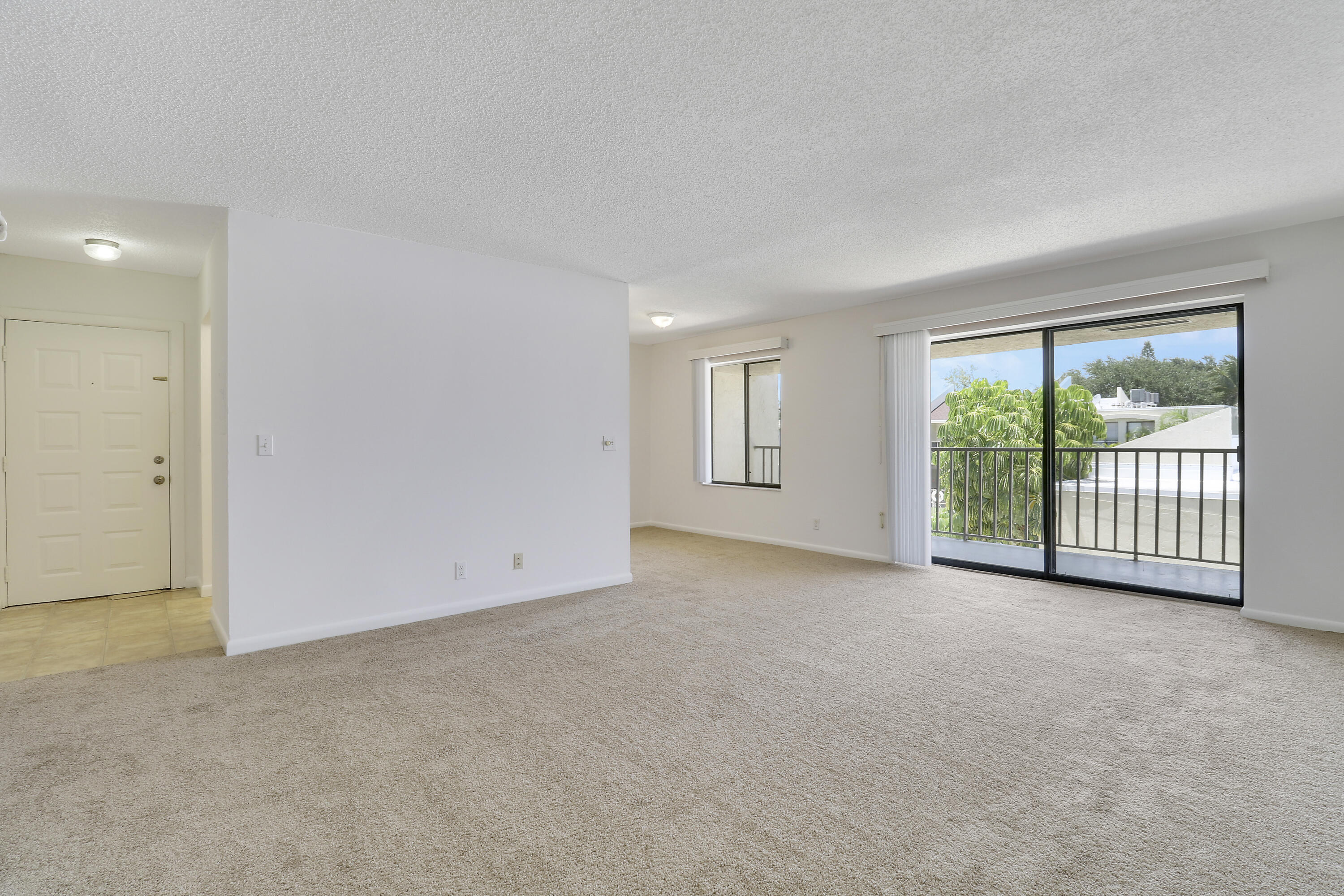 150 Pineview Road, Unit G8 Jupiter, FL 33469 - Photo 14 of 45 House2-9