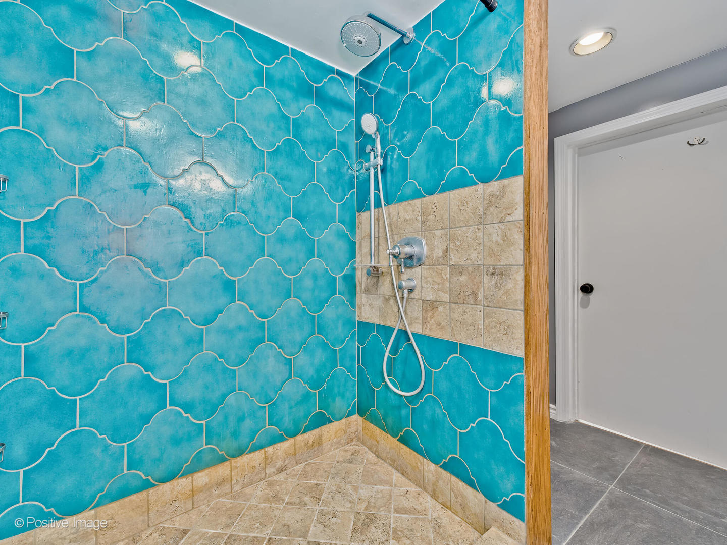 1910 Warren Street Evanston, IL 60202 - Photo 19 of 22 a view of bathroom