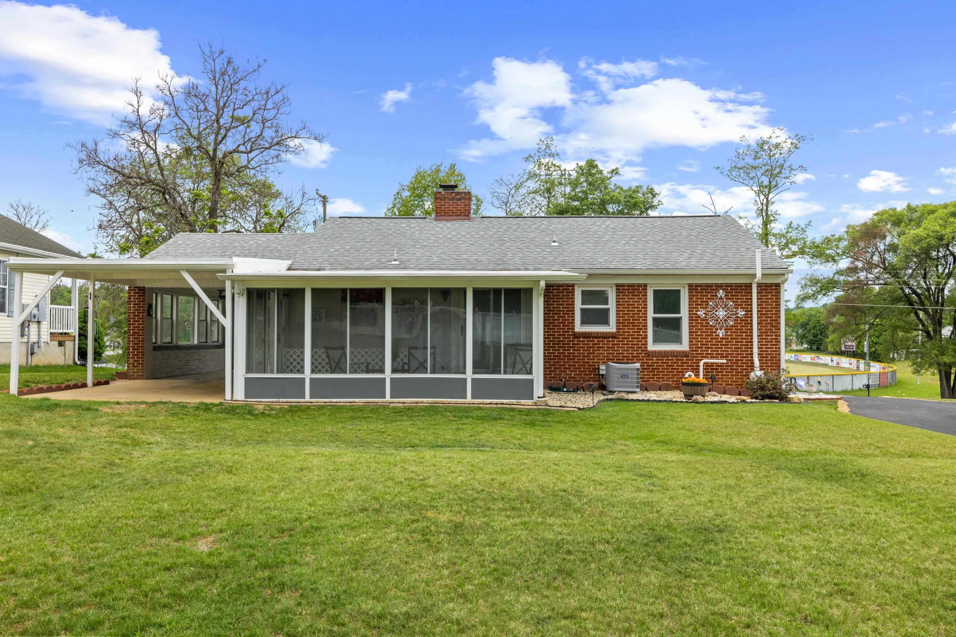 118 Stuart Avenue Stuarts Draft, VA 24477 - Photo 41 of 61