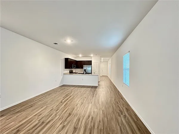 $2,000 | 14217 Lyndora Lane, Manor, TX 78653