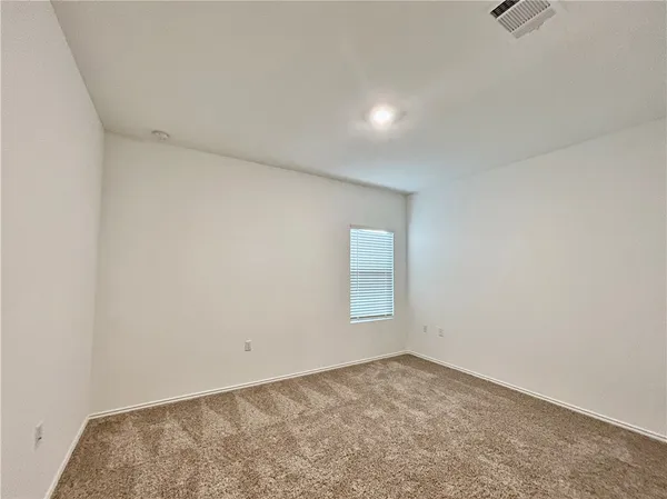 $2,000 | 14217 Lyndora Lane, Manor, TX 78653