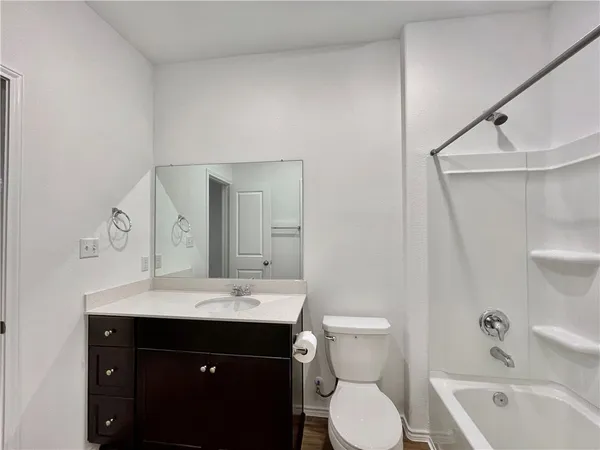 $2,000 | 14217 Lyndora Lane, Manor, TX 78653