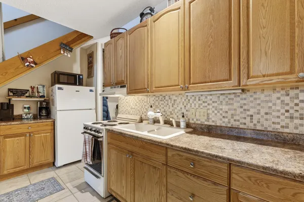 $395,000 | 8 Fall Line Drive, Unit N208, Newry, ME 04261